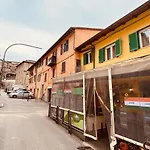 Via Santa Elisabetta 2a *