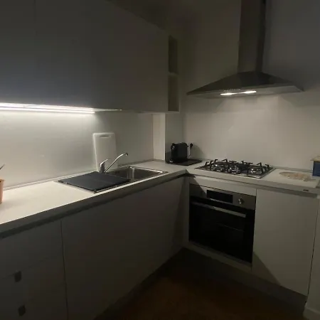 Via Santa Elisabetta 2a דירה *