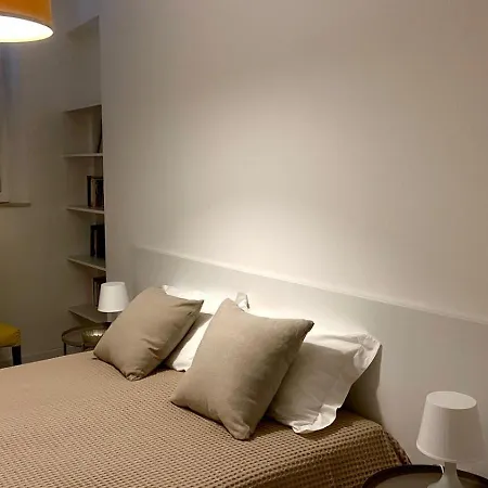 Via Santa Elisabetta 2a * פרוג'ה